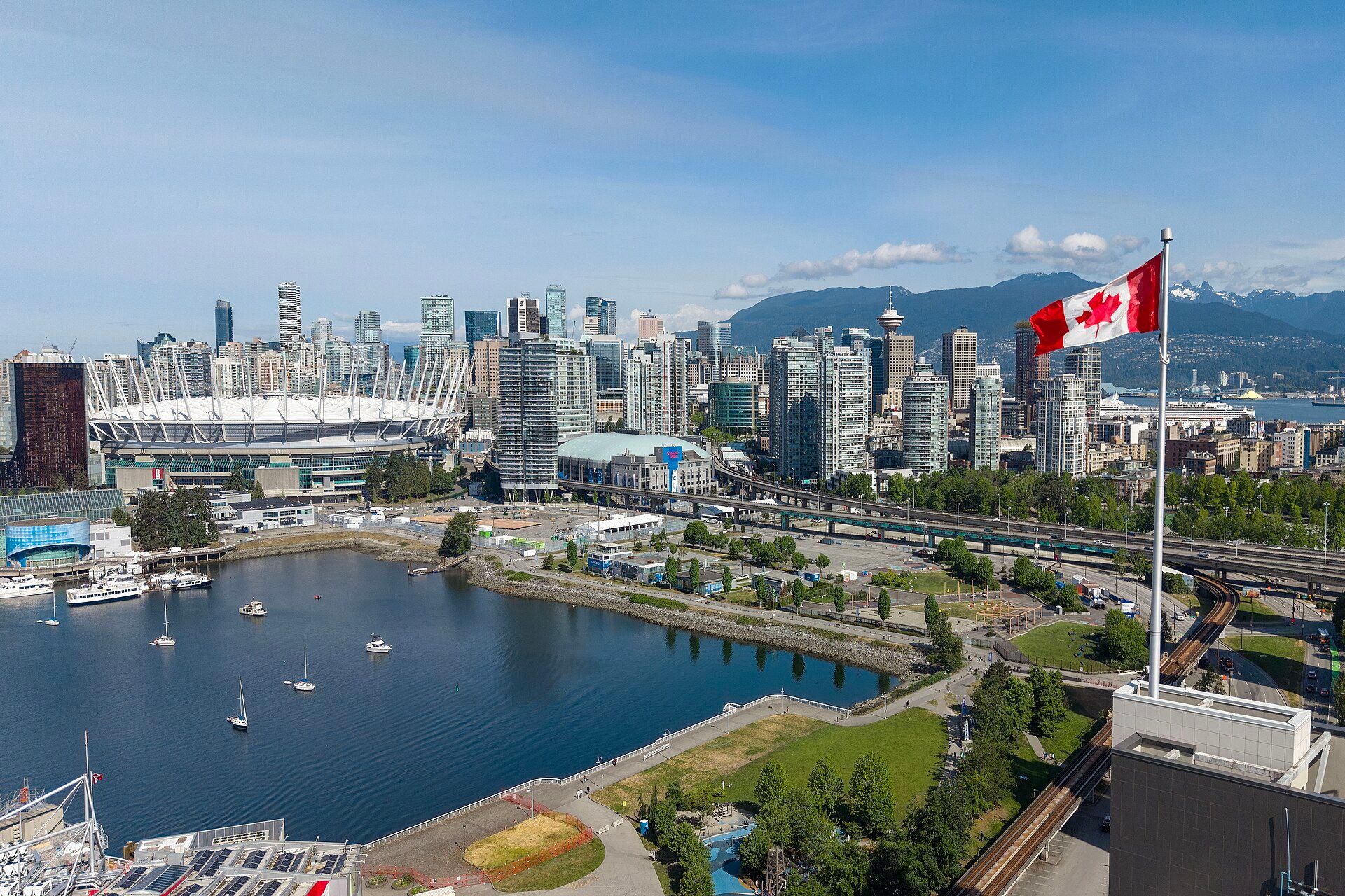 Skyline van Vancouver aan het water